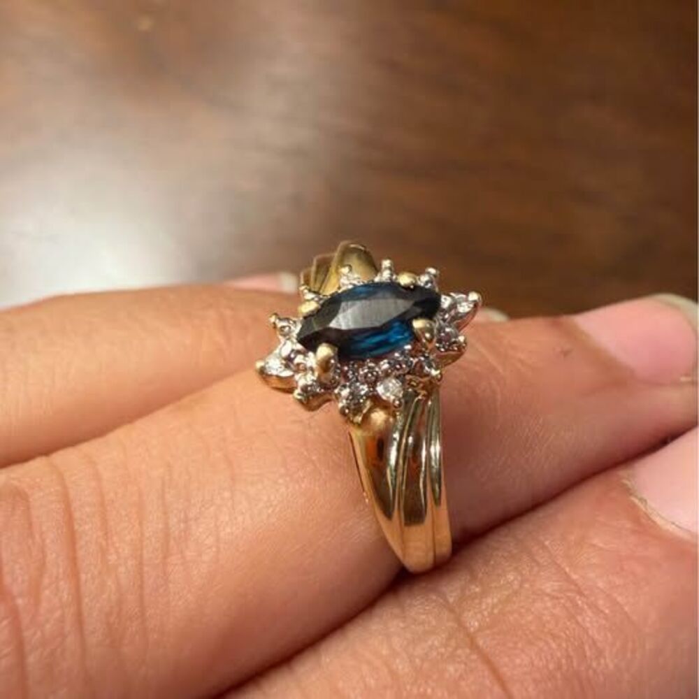 14k Solid Gold Natural Sapphire and Diamond Ring
